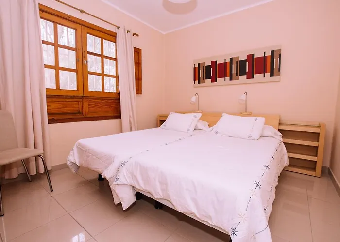 Flatguest Tabaibas